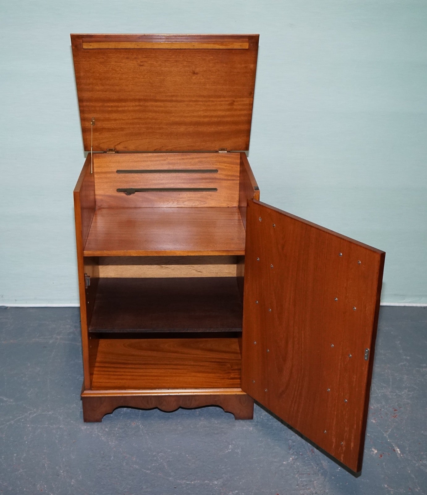 VINTAGE FAUX CHEST OF DRAWERS RECORD CABINET