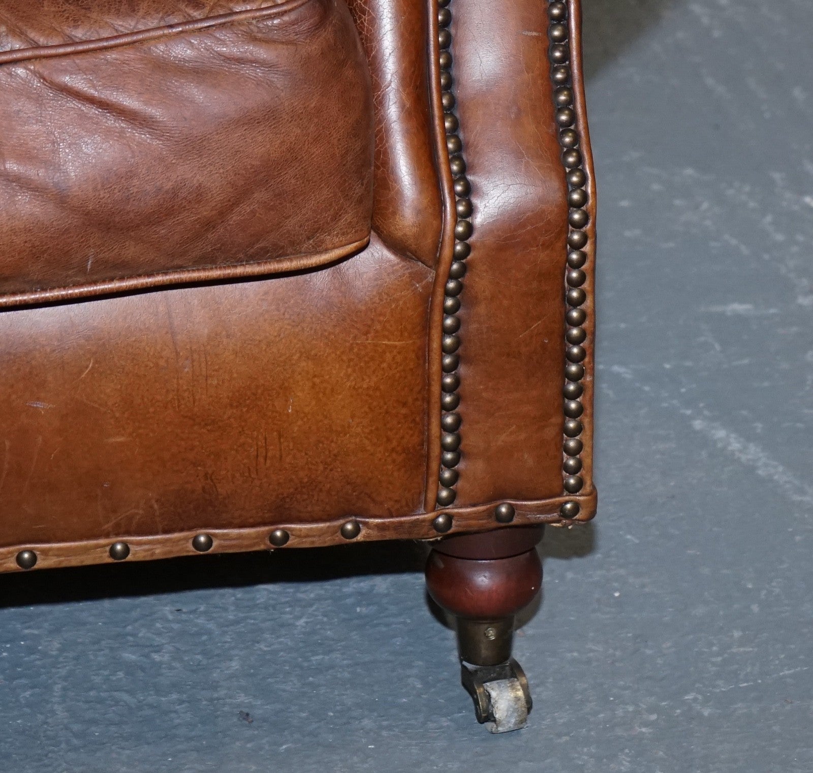 HALO TIMOTHY OULTON STYLE BALMORAL TWO SEATER BROWN HERITAGE LEATHER SOFA