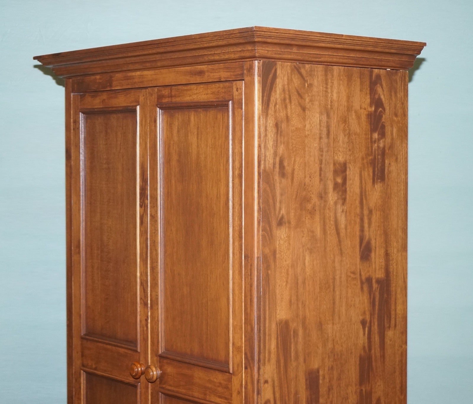 VINTAGE BROWN OAK WILLIS & GAMBIER DOUBLE WARDROBE