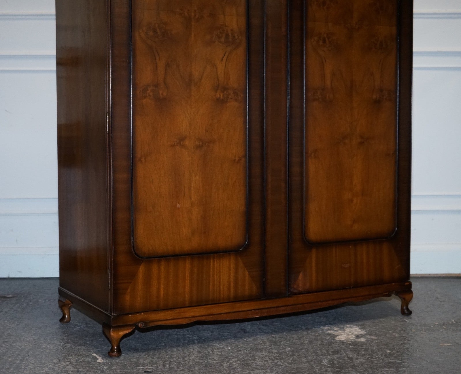 ART DECO 1920'S LARGE TWO DOOR WARDROBE OR AMOIRE