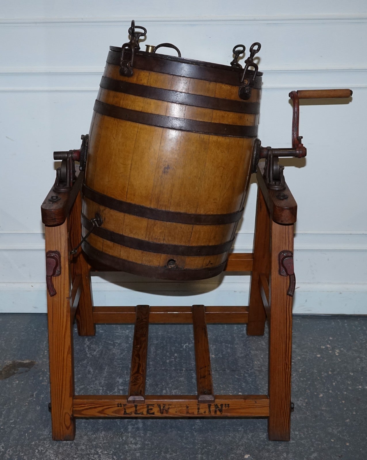 ANTIQUE VICTORIAN CIRCA 1885 ENGLISH G. LLEWELLIN & SONS BUTTER CHURN