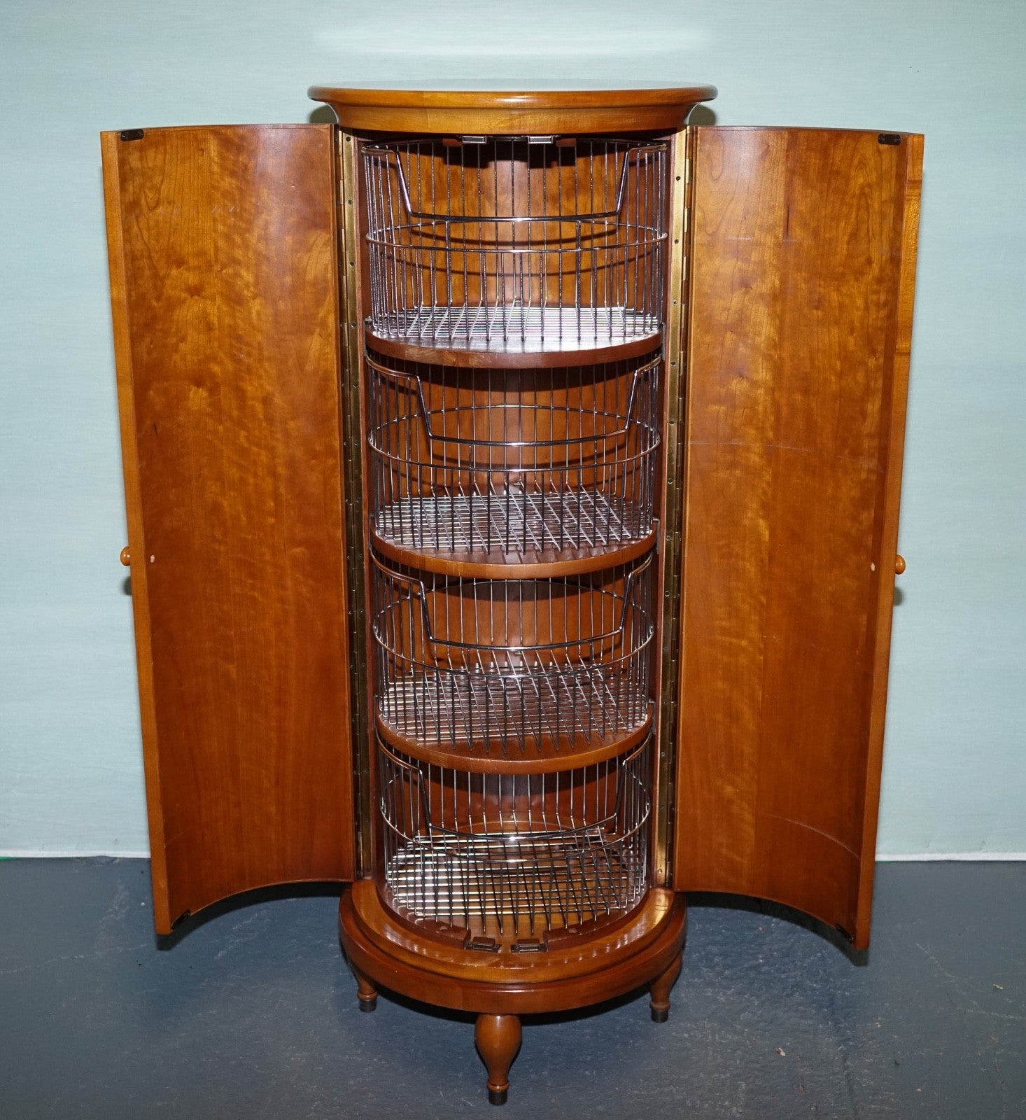 VINTAGE WALNUT WOOD WILLIS & GAMBIER PANTRY STORAGE CYLINDER CABINET