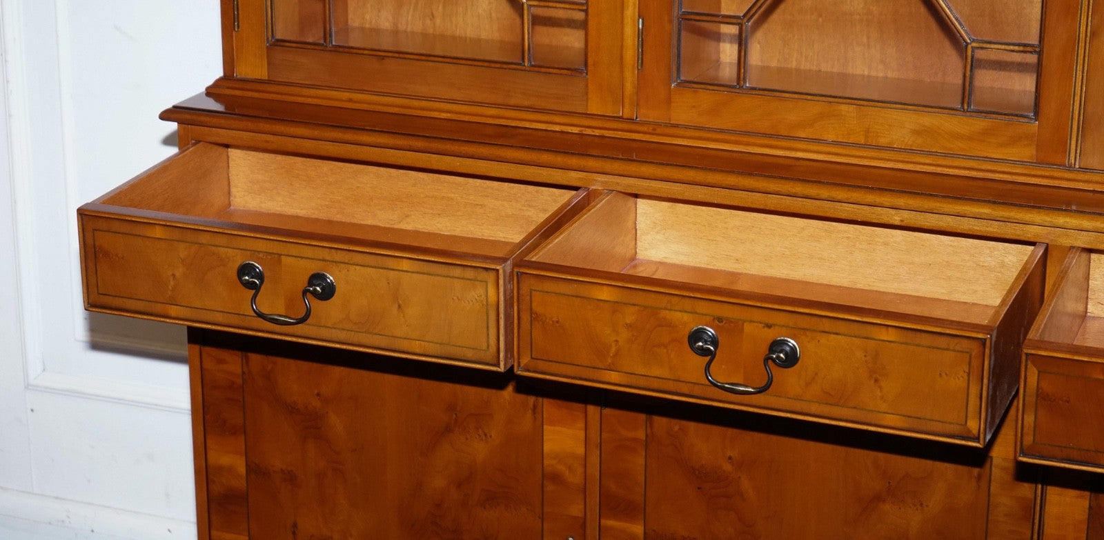 VINTAGE GEORGIAN STYLE YEW WOOD FOUR DOOR DISPLAY CABINET BOOKCASE