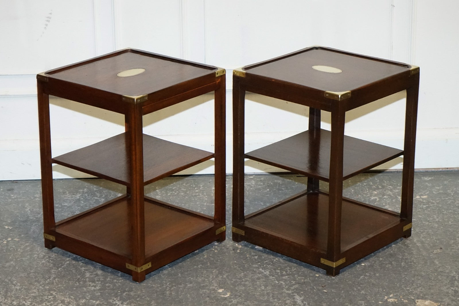 VINTAGE PAIR OF KENNEDY LONDON MILITARY CAMPAIGN BRASS SIDE END WINE TABLES