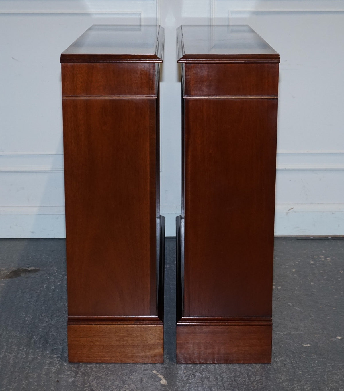 PAIR VINTAGE EDWARDIAN STYLE SHERATON DWARF OPEN BOOKCASE ADJUSTABLE SHELVES
