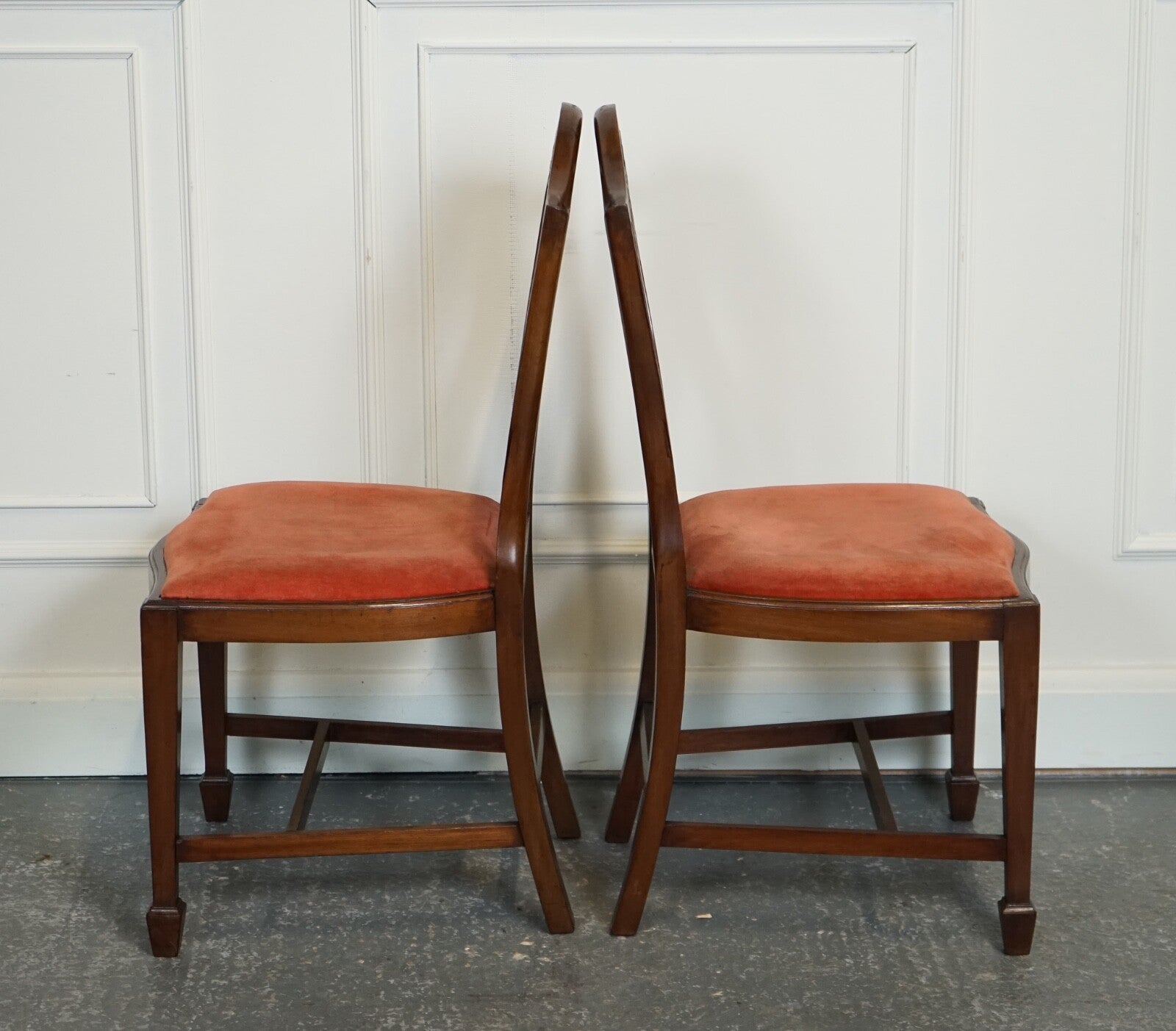 LOVELY PAiR OF VICTORIAN HEPPLEWHITE CARVER HALLWAY SIDE CHAIRS FEATHER FILLED