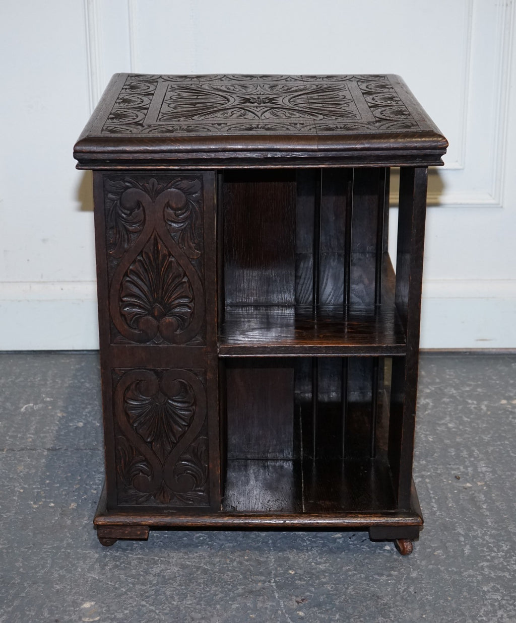 ANTIQUE VICTORIAN ENGLISH SOLID OAK CARVED JACOBEAN REVOLVING OPEN BOOKCASE