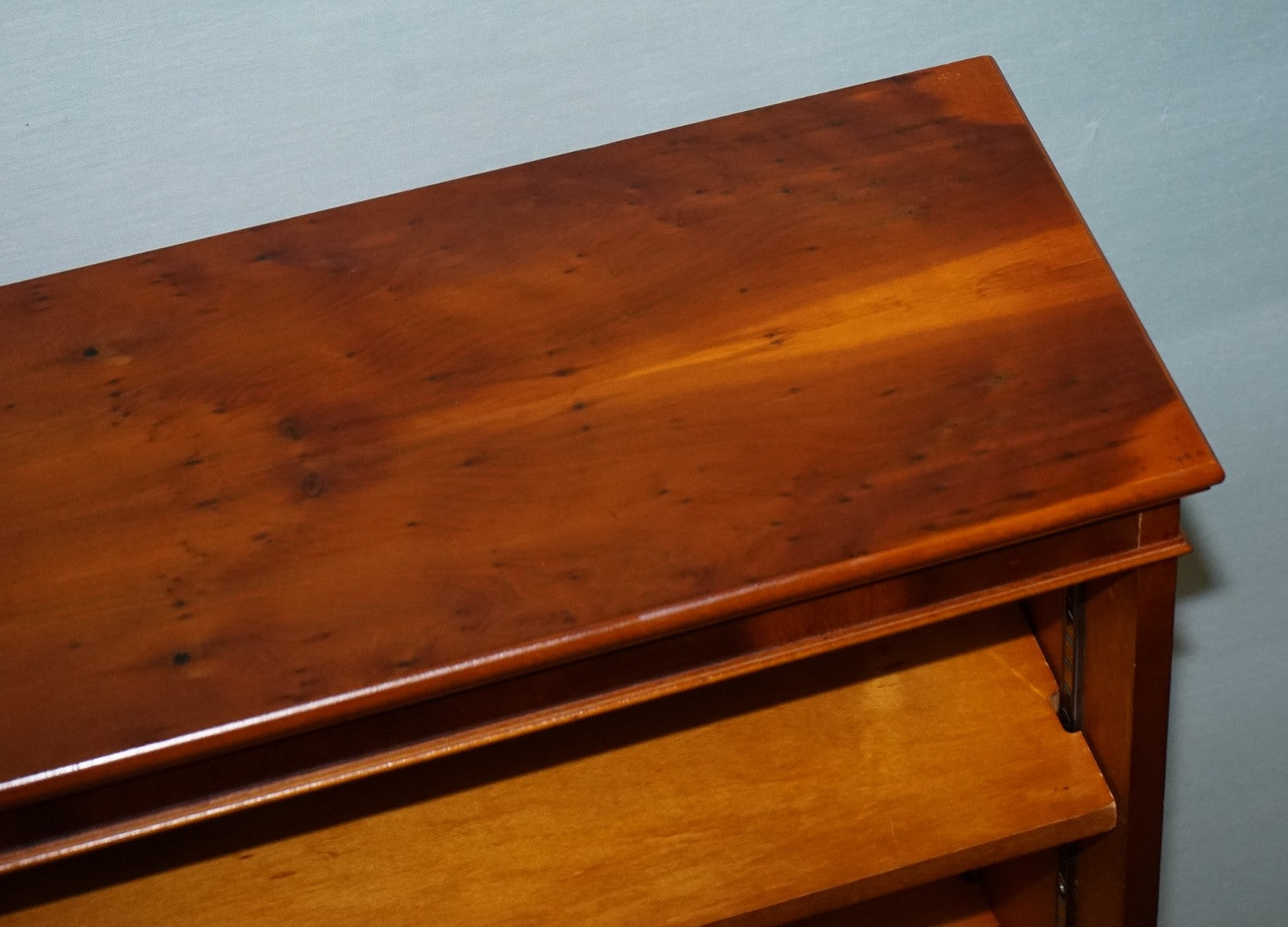 VINTAGE TRADITIONAL BURR YEW WOOD DWARF OPEN BOOKCASE ADJUSTABLE SHELVES