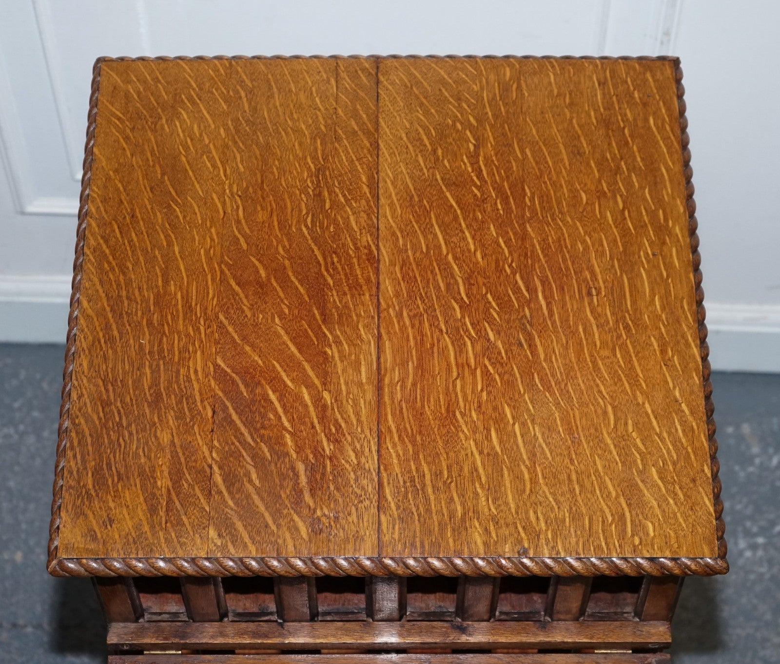 ANTIQUE SUBSTANTIAL OAK REVOLVING BOOKCASE WITH FOLDING READING STAND