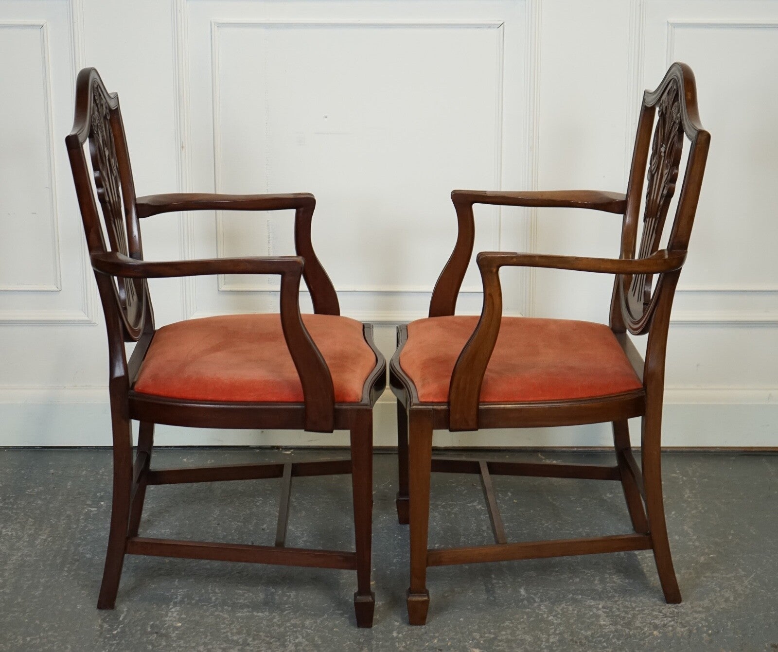 LOVELY PAIR OF VICTORIAN HEPPLEWHITE CARVER HALLWAY SIDE CHAIRS FEATHER FILLED