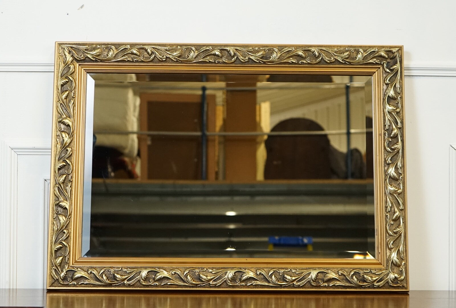 BEAUTIFUL VINTAGE CUSHIONED GILTWOOD BEVELLED MIRROR