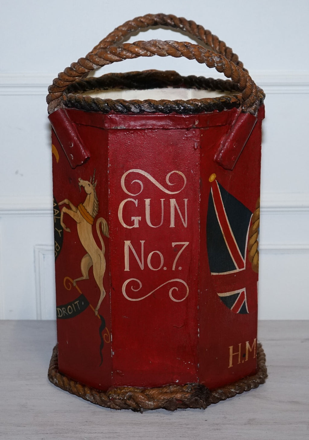 1876 NAVAL HAND PAINTED WOODEN POWDER CANON BIN H.M.S. ESSEX COAT OF ARMS
