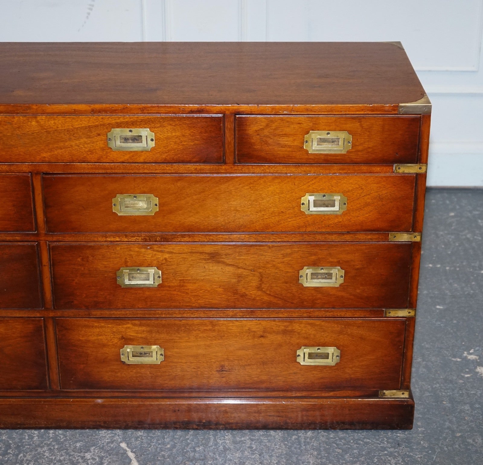 VINTAGE YEW WOOD MILITARY CAMPAIGN SIDEBOARD BANK OF DRAWERS WITH BRASS HANDLES