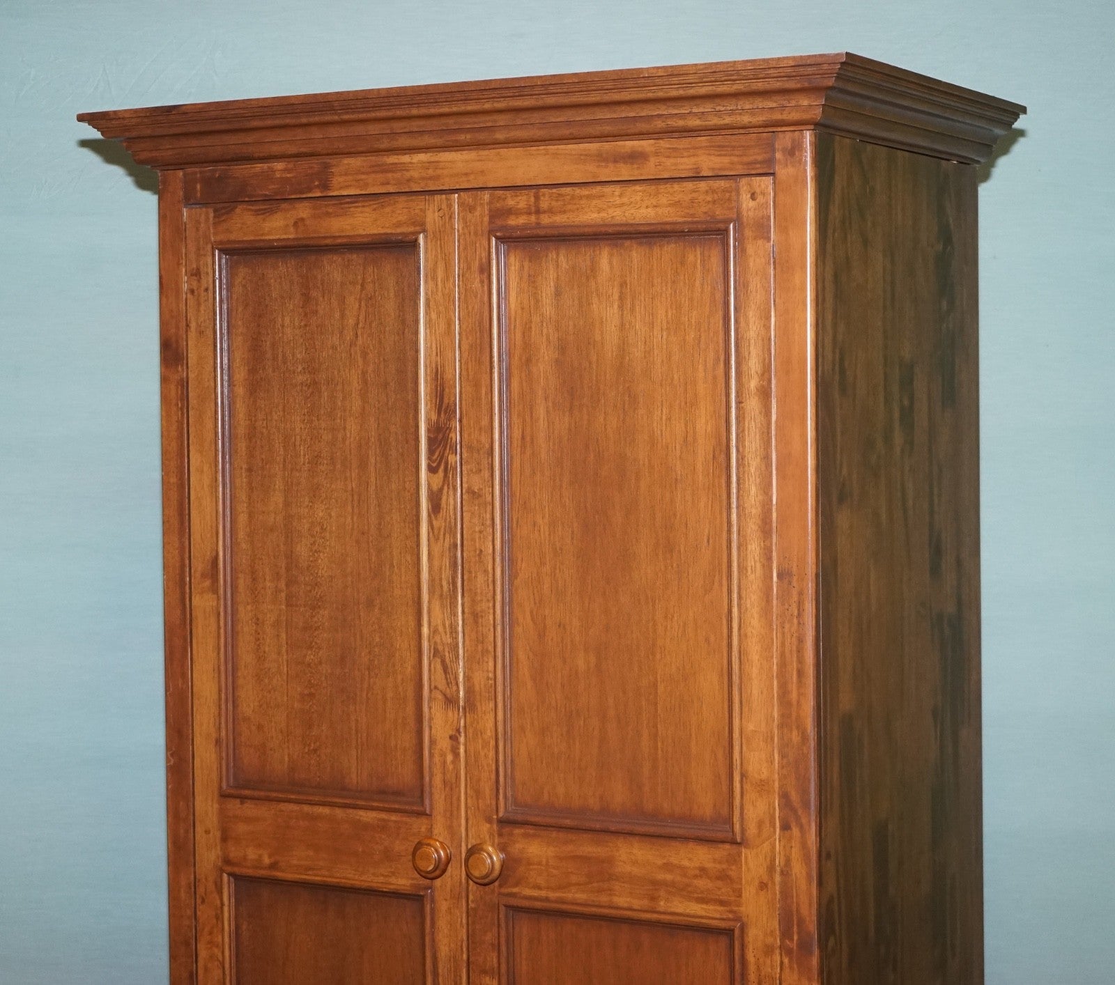 VINTAGE BROWN OAK WILLIS & GAMBIER DOUBLE WARDROBE