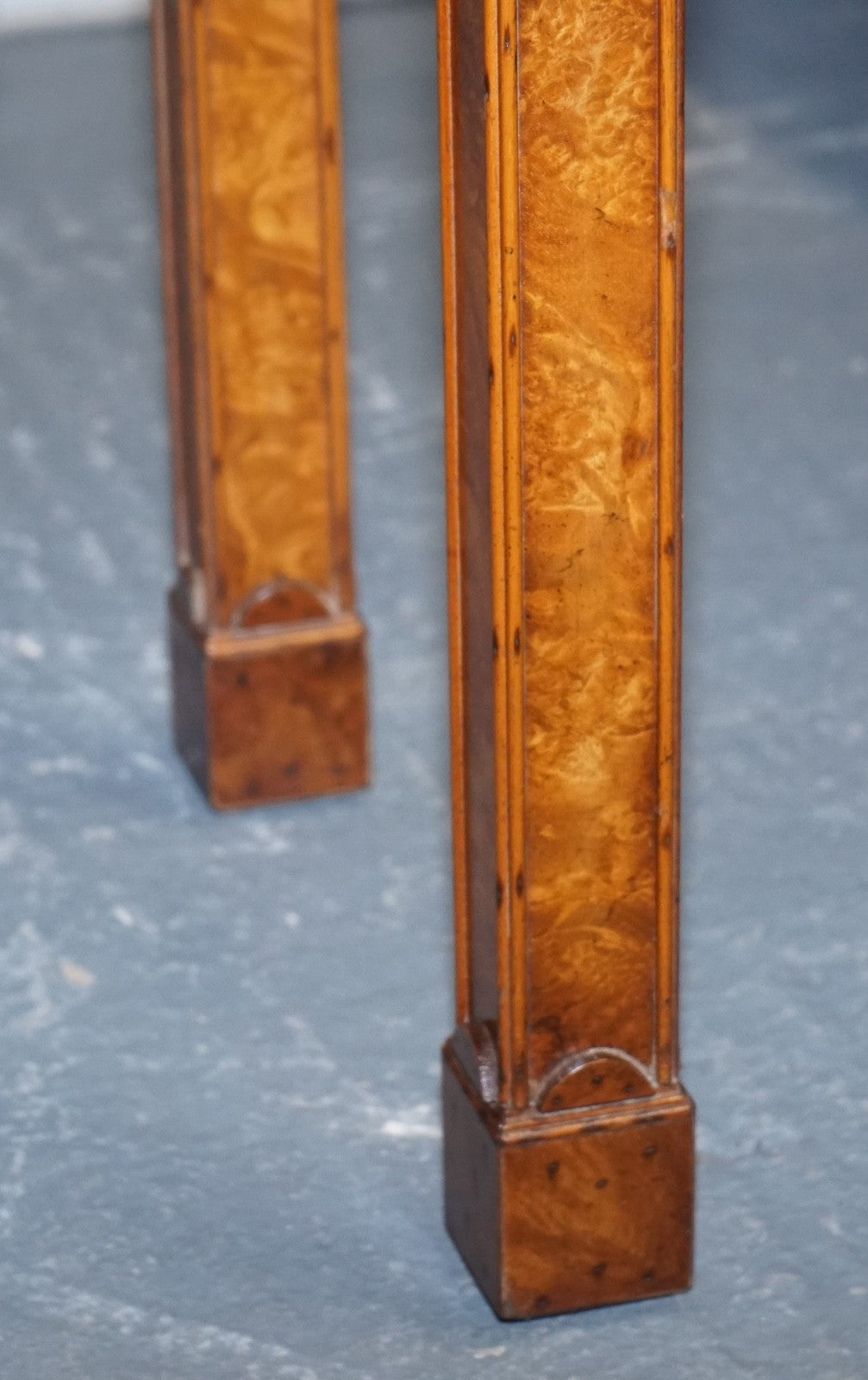 GEORGIAN STYLE BRIGHTS OF NETTLEBED LONDON BURR WALNUT CONSOLE TABLE