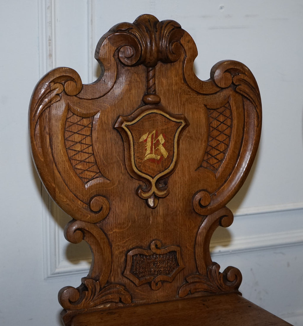 ANTIQUE PAIR OF VICTORIAN SOLID OAK CARVED HALLWAY CHAIRS WITH LION PAW FEET