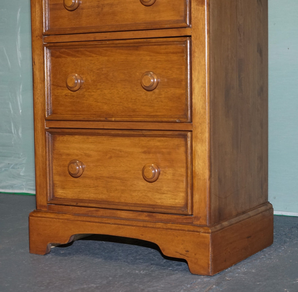 WILLiS & GAMBIER OAK TALLBOY CHEST OF DRAWERS