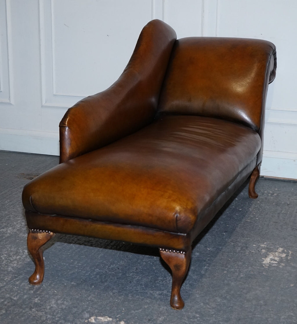 ANTIQUE RESTORED VICTORIAN BROWN LEATHER HAND DYED CHAISE LOUNGE SETTEE