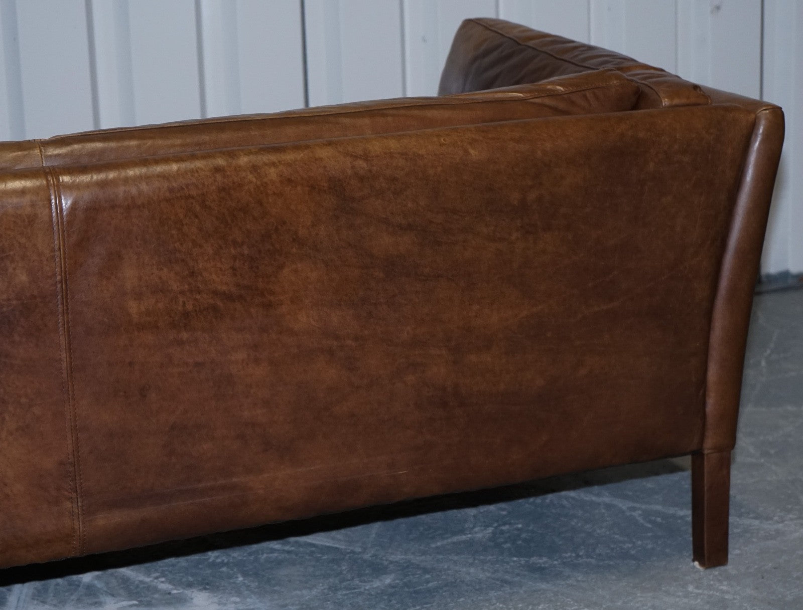 LARGE COMFORTABLE HALO GROUCHO BROWN LEATHER THREE SEATER SOFA