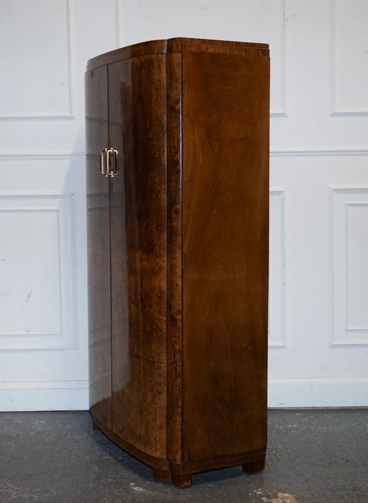 ANTIQUE CIRCA 1930'S ENGLISH BURR WALNUT ART DECO TWO DOOR WARDROBE WITH SHELVES