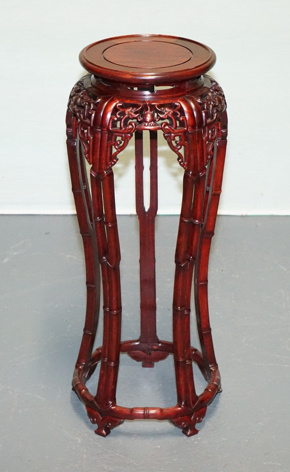 VINTAGE CHINESE CARVED HARDWOOD PLANT PEDESTAL BAMBOO MOTiF SHANGHAI TRADEMARK