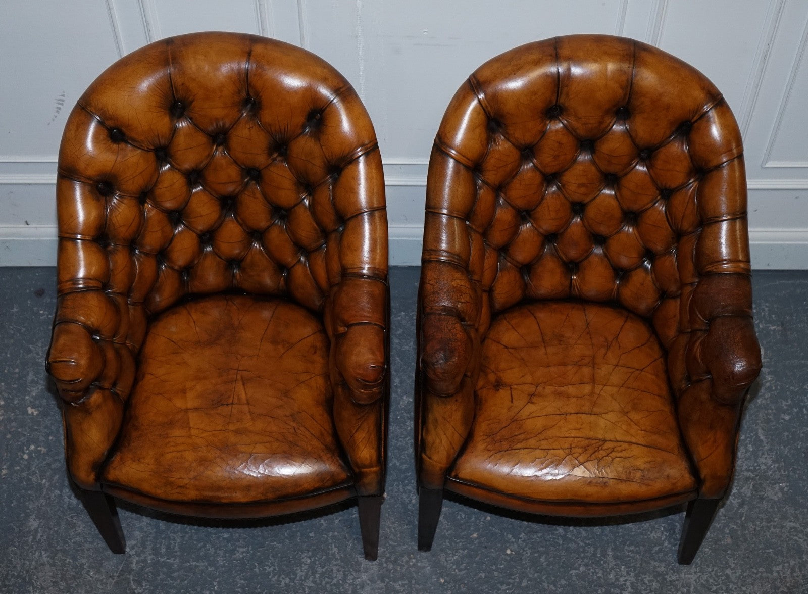 SET OF FOUR ENGLISH CHESTERFIELD HAND DYED LEATHER OFFICE LIBRARY TUB CHAIRS