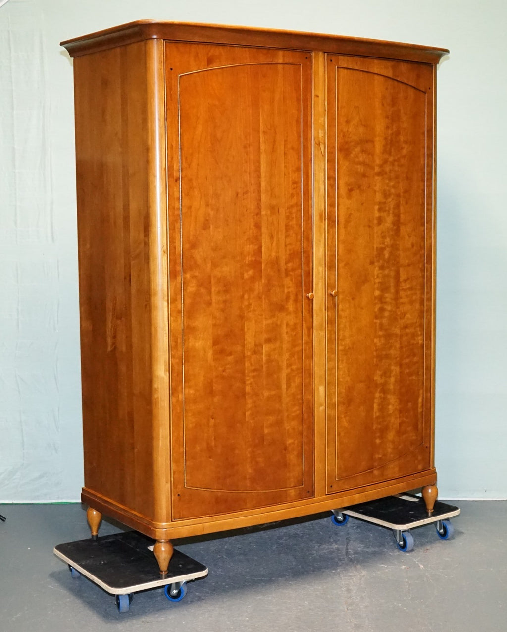 FRENCH STYLE WILLIS & GAMBIER ROCHELLE COLLECTION DOUBLE WARDROBE