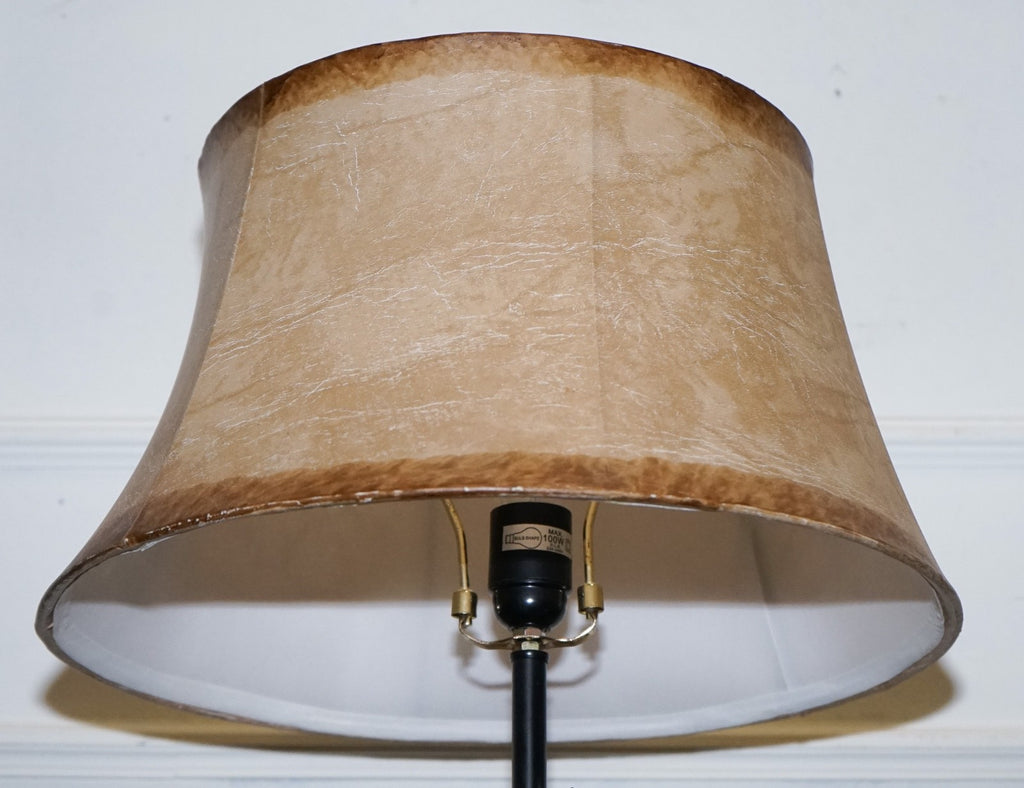VINTAGE RUSTIC COUNTRY FAUX ANTLER TABLE LAMP WITH MATCHING SHADE