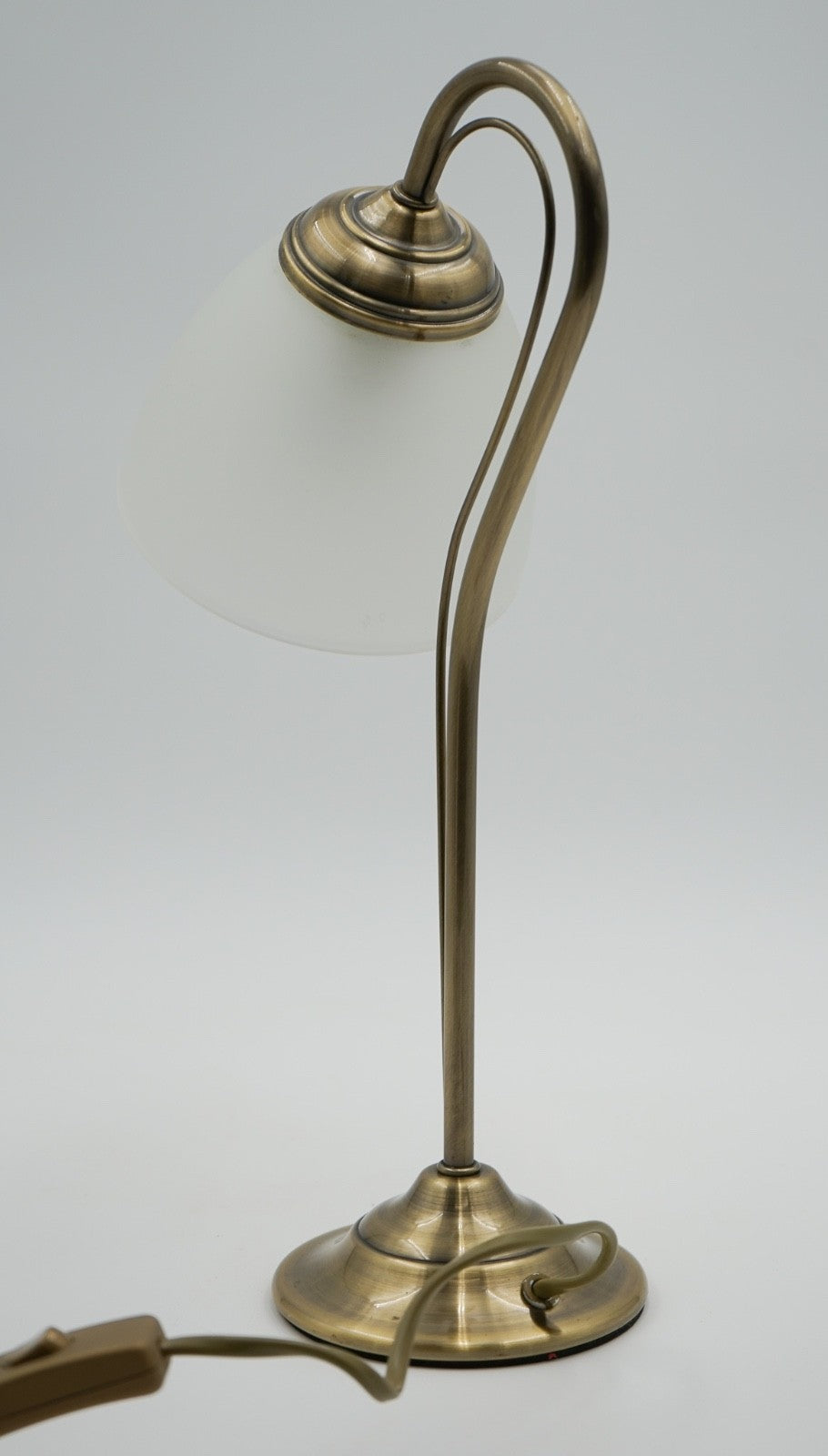 VINTAGE BRASS TABLE OR DESK LAMP WITH LIGHT SWITCH