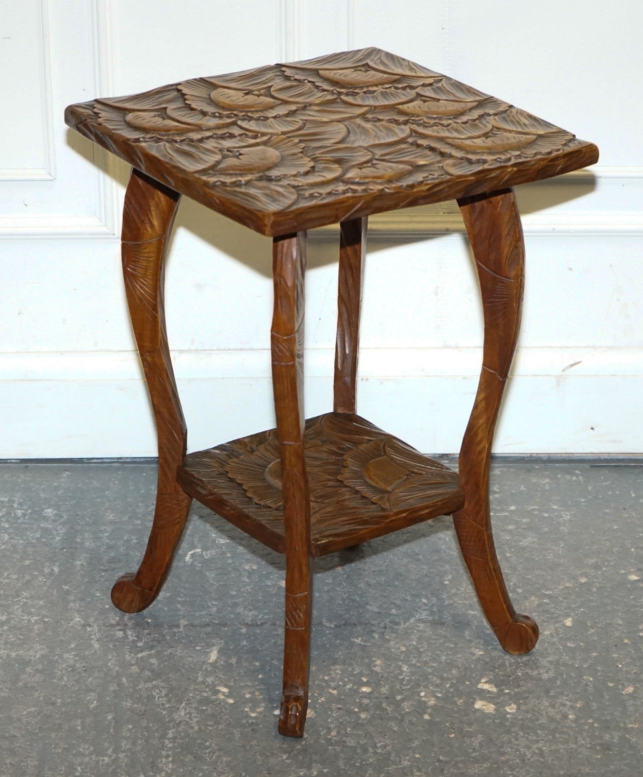 RESTORED 19TH CENTURY LIBERTYS LONDON HAND CARVED OCCASIONAL SIDE END LAMP TABLE