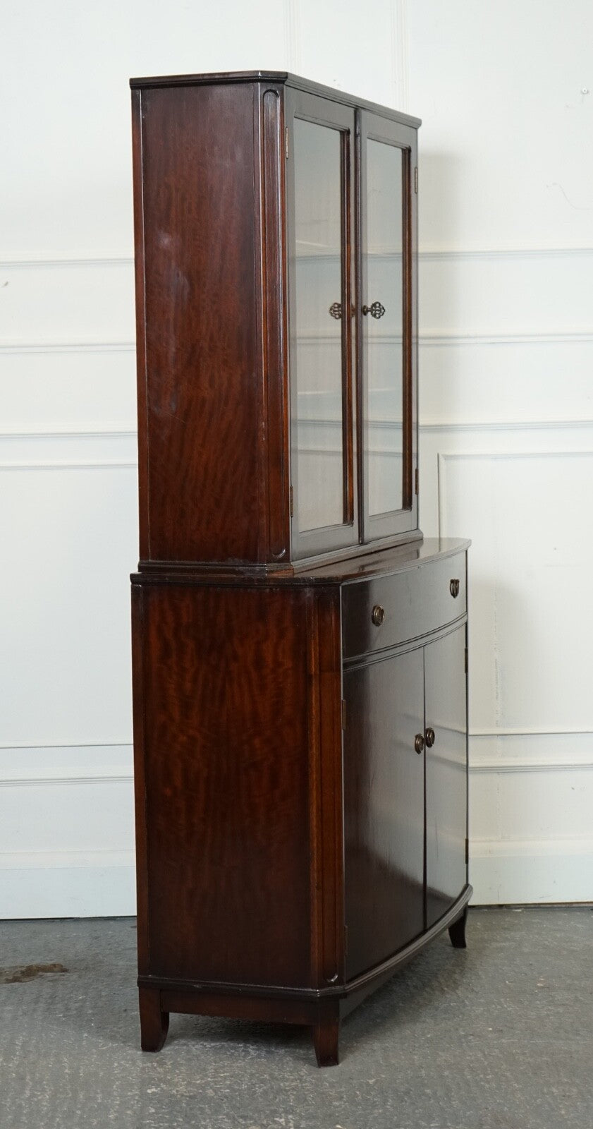 REGENCY STYLE HARDWOOD BOOKCASE CABINET GLAZED DOORS J1