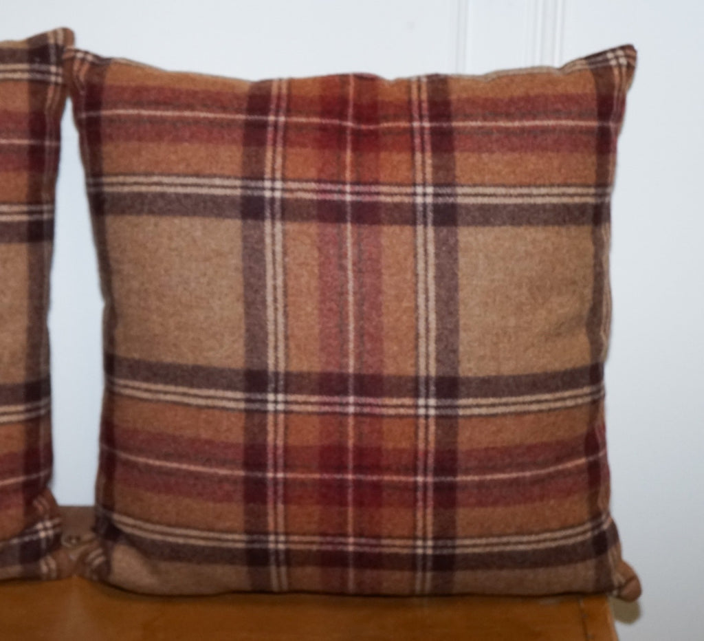 VINTAGE PAIR OF CLASSIC BALMORAL FIRED EARTH WOOL SCATTER CUSHIONS