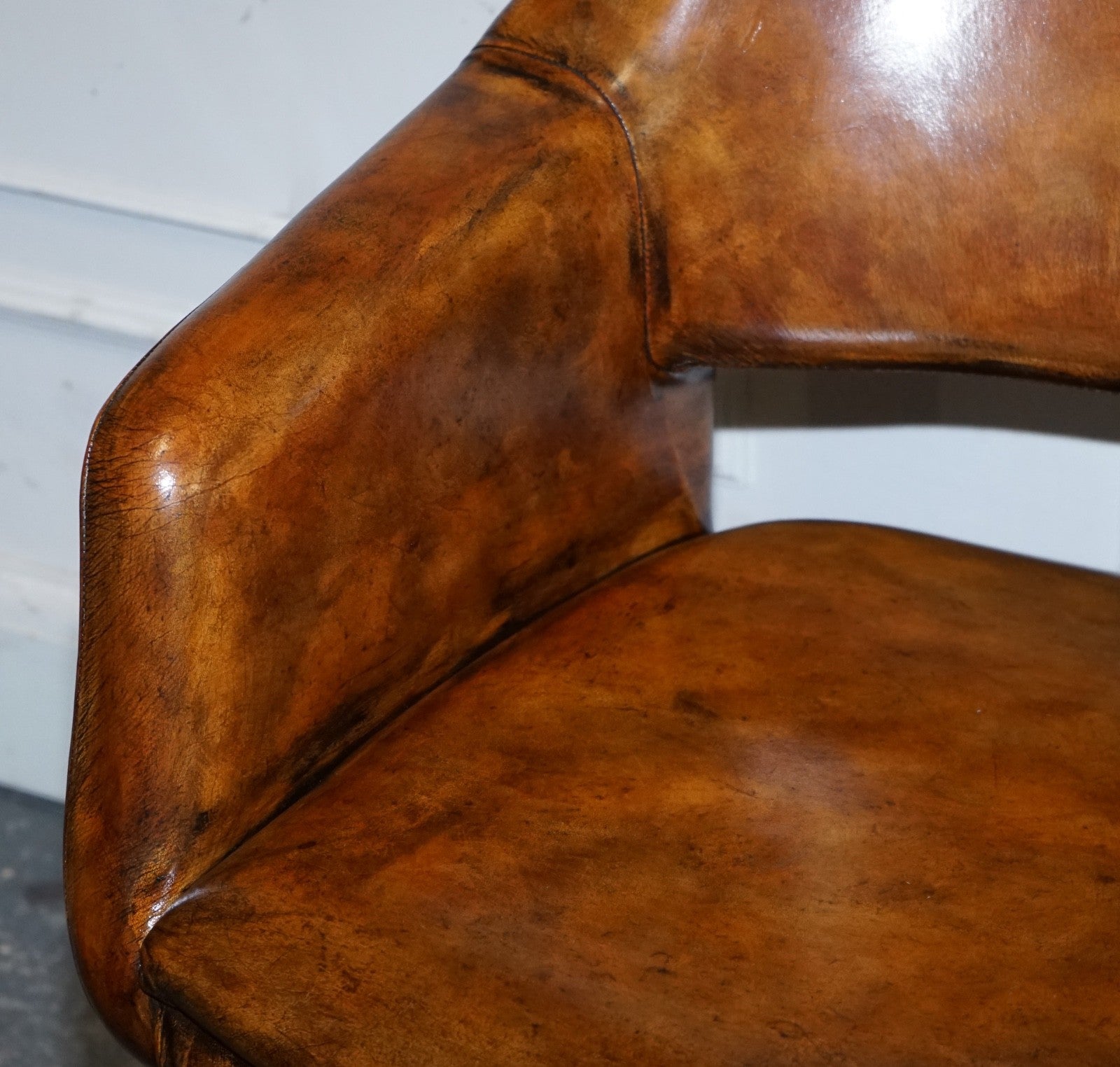 SET OF FOUR RESTORED HAND DYED LEATHER LARGO JOHANSON DESIGN SWIVEL ARMCHAIRS