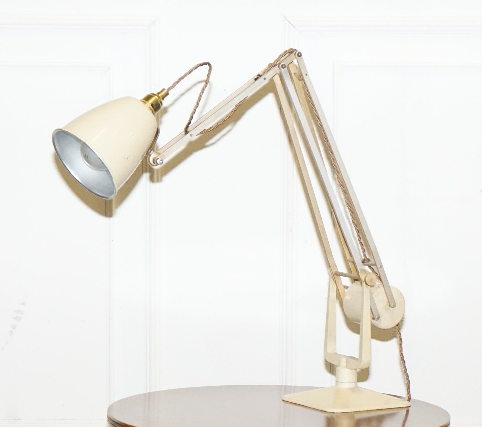 ANTIQUE CIRCA 1950 RECLAIMED HADRILL & HORSTMANN COUNTERPOISE DESK LAMP