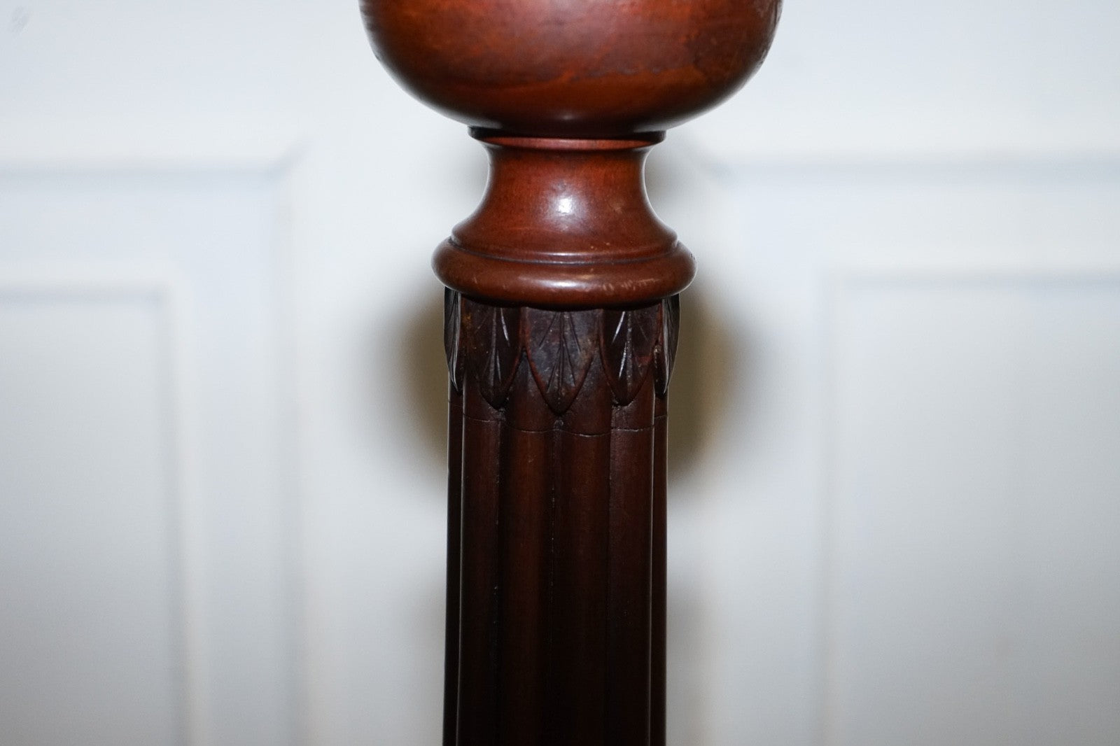 ANTIQUE 1920'S TRADITIONAL ENGLISH HARDWOOD  STANDARD FLOOR LAMP