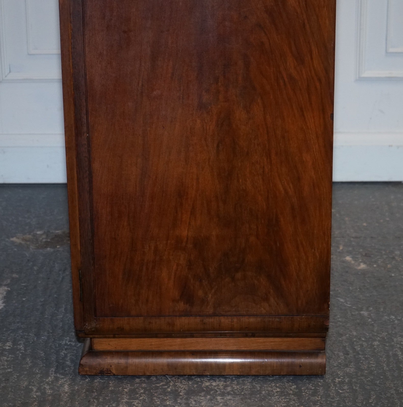 STUNNING ART DECO 1920'S PETITE BURR WALNUT TWO DOOR WARDROBE OR AMOIRE