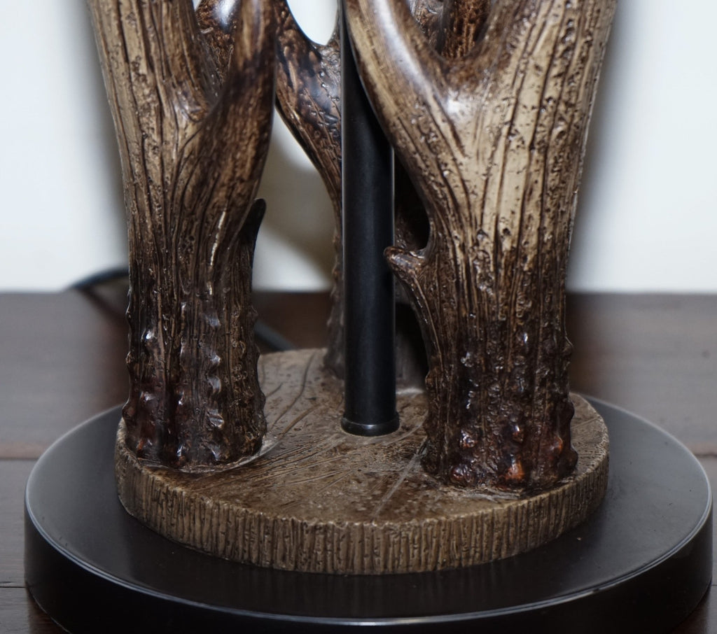 VINTAGE RUSTIC COUNTRY FAUX ANTLER TABLE LAMP WITH MATCHING SHADE