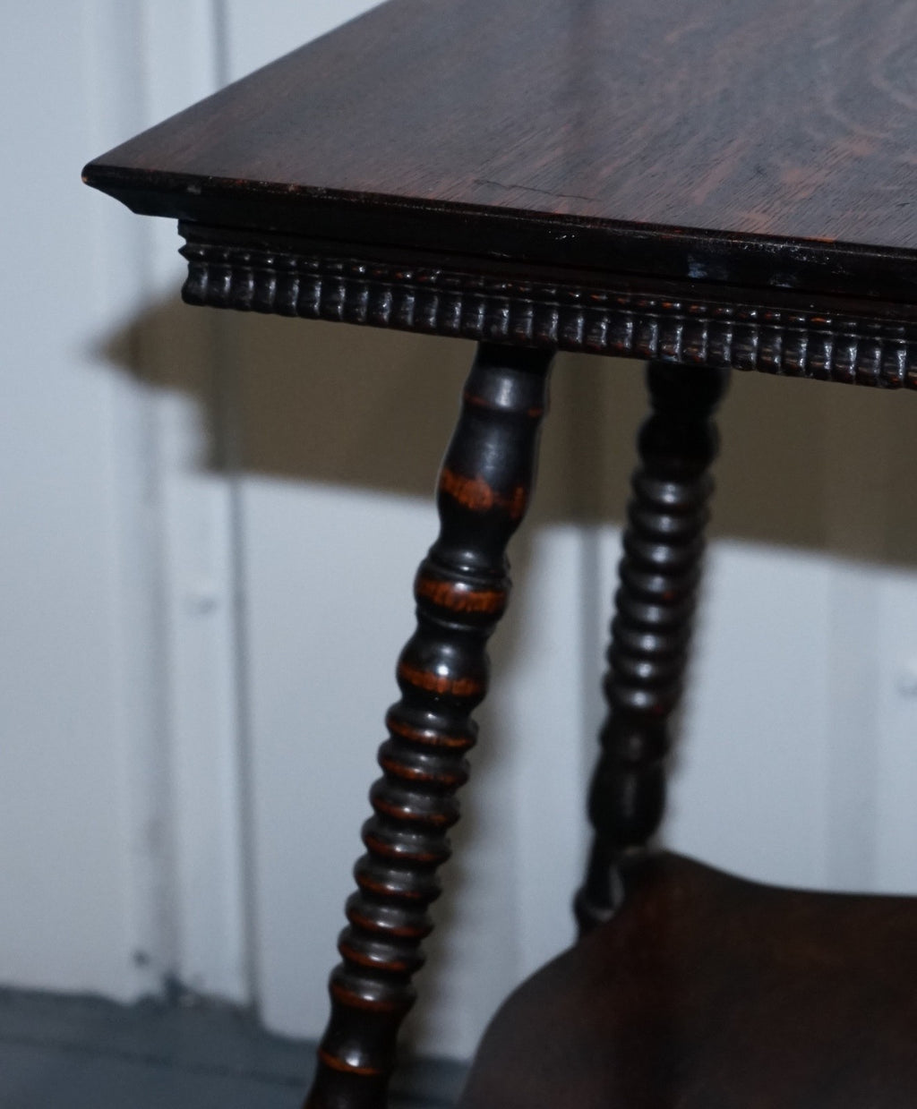 ANTIQUE VICTORIAN TIGER OAK SIDE TABLE TURNED BOBBIN LEGS WITH CAST IRON FEET