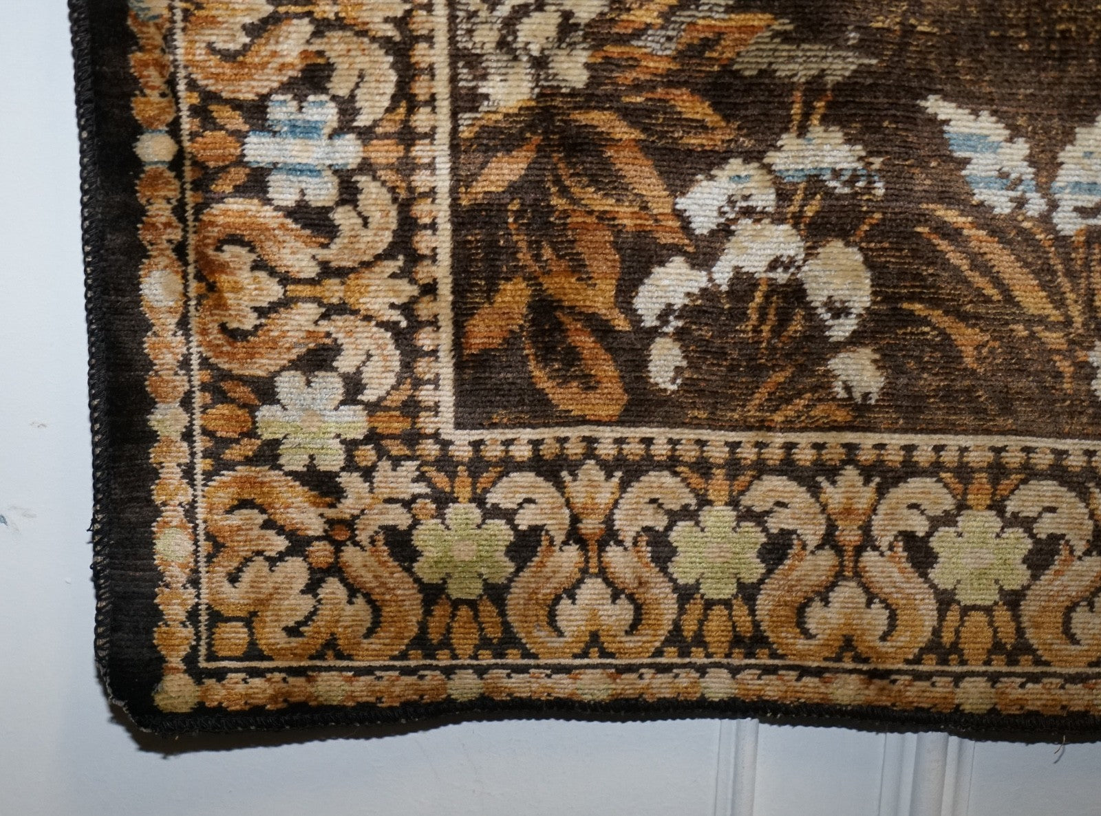 VINTAGE WOVEN WALL TAPESTRY WOODLAND STAG & DEER SCENE RUSTIC HUNTiNG LODGE