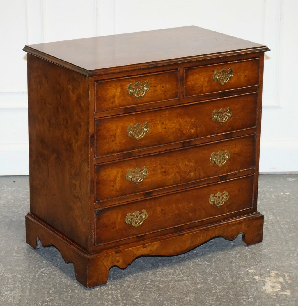 ELEGANT VINTAGE BURL ELM ALL OVER CHEST OF DRAWERS COMMODE BRASS HANDLES