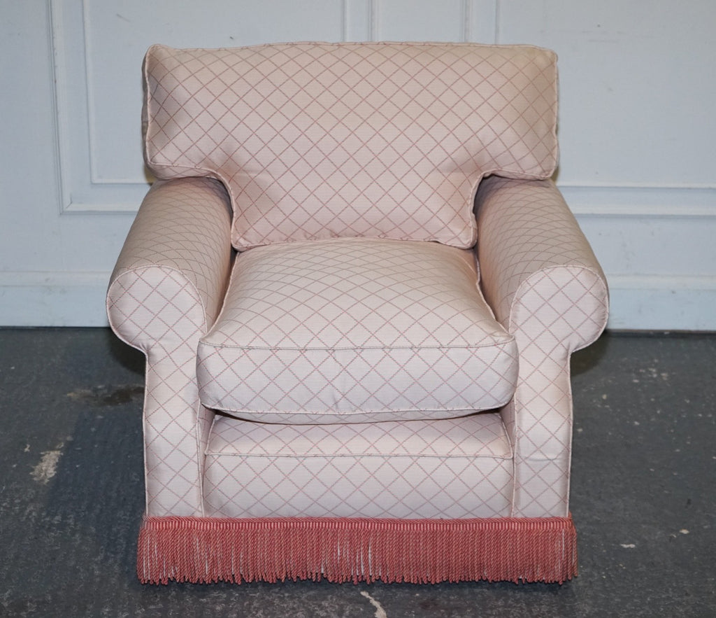 TRADITIONAL ENGLISH COUNTRY HOUSE ARMCHAIR WITH FOOTSTOOL FEATHER FILLED