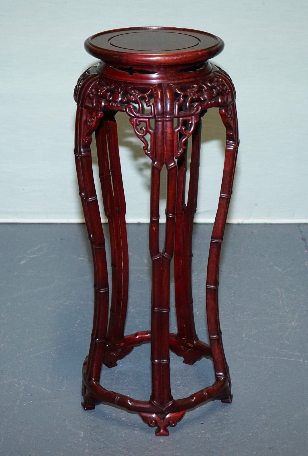 VINTAGE CHINESE CARVED HARDWOOD PLANT PEDESTAL BAMBOO MOTiF SHANGHAI TRADEMARK