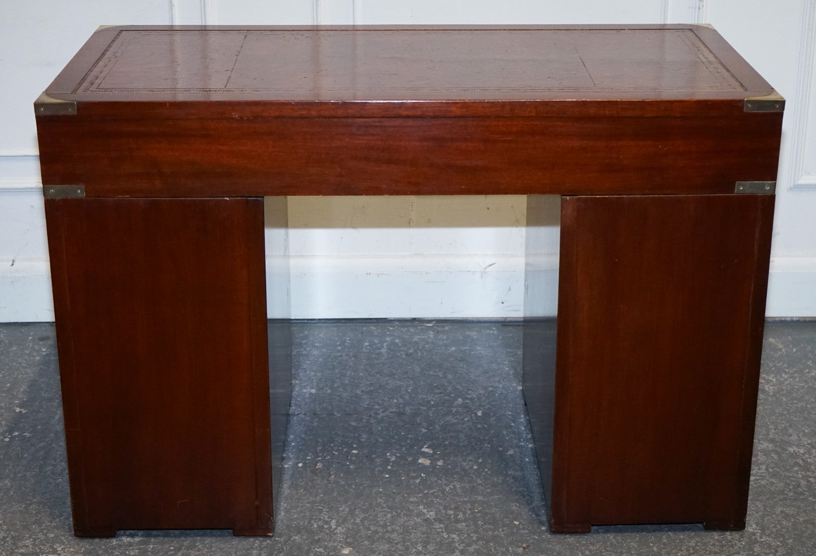 FULLY RESTORED MILITARY CAMPAIGN TWIN PEDESTAL DESK BROWN LEATHER TOP
