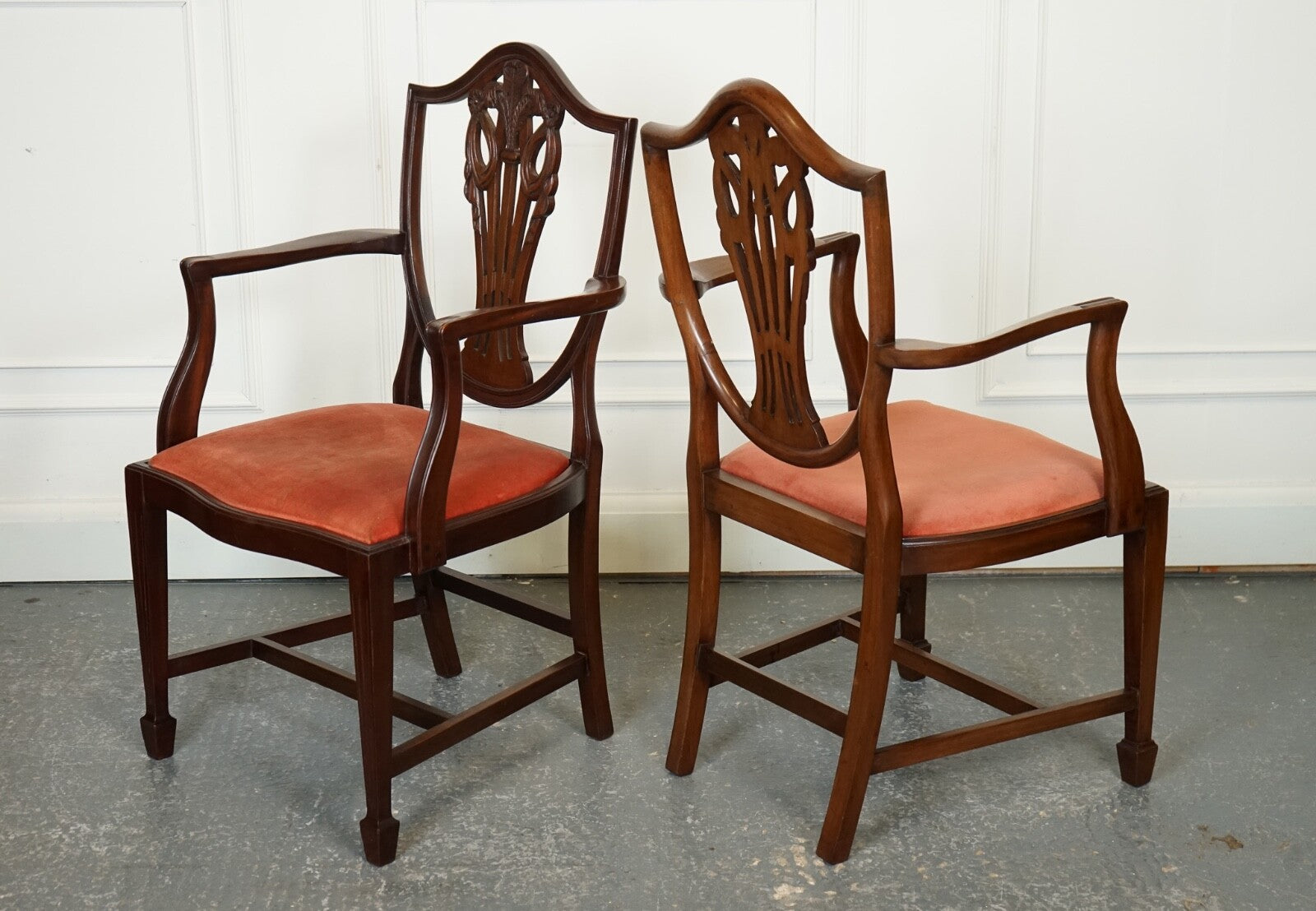 LOVELY PAIR OF VICTORIAN HEPPLEWHITE CARVER HALLWAY SIDE CHAIRS FEATHER FILLED