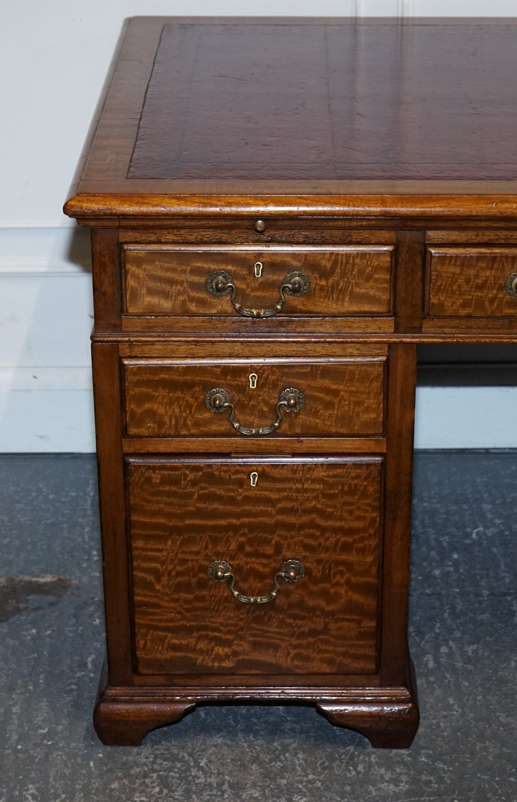 ANTIQUE RESTORED HOBBS & CO LONDON TWIN PEDESTAL DESK HAND DYED RED LEATHER TOP