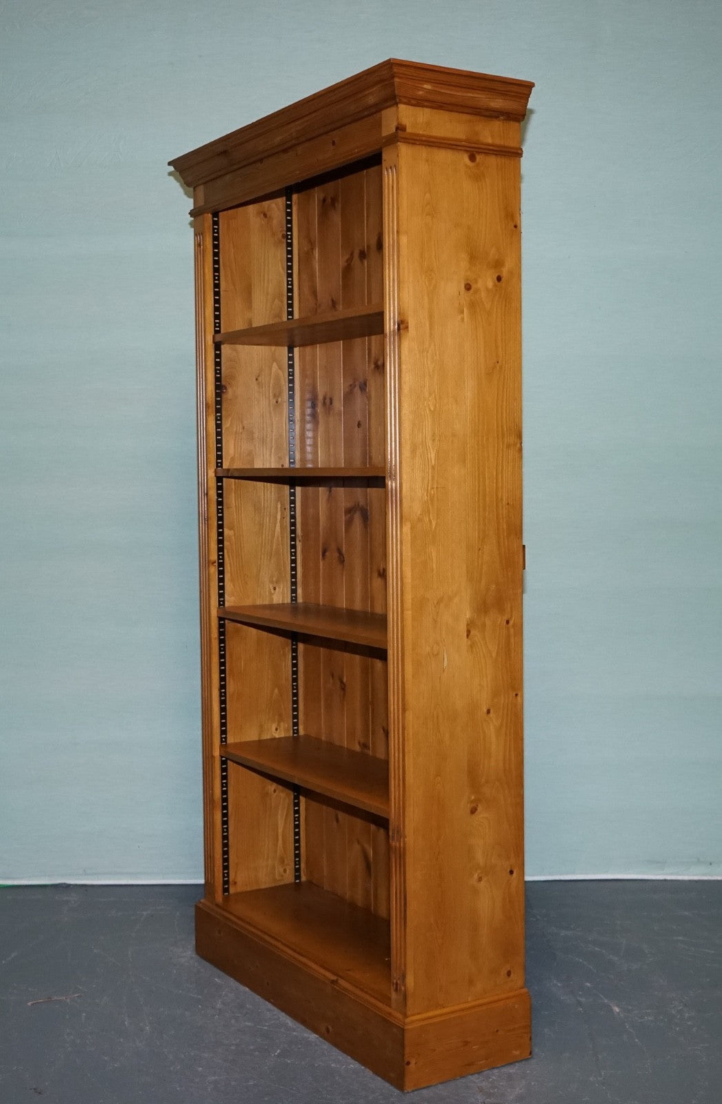 VINTAGE PINE OPEN BOOKCASE DISPLAY CABINET WiTH 5 SHELVES