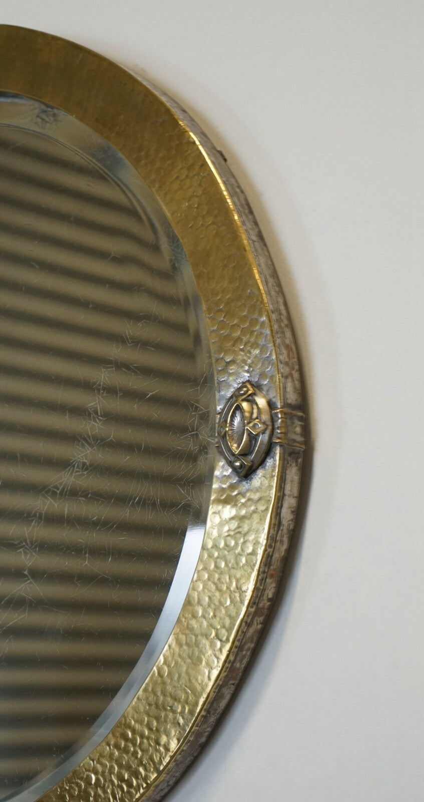 ARTS & CRAFTS LIBERTYS OF LONDON HAMMERED BRASS WALL MIRROR CIRCA 1910