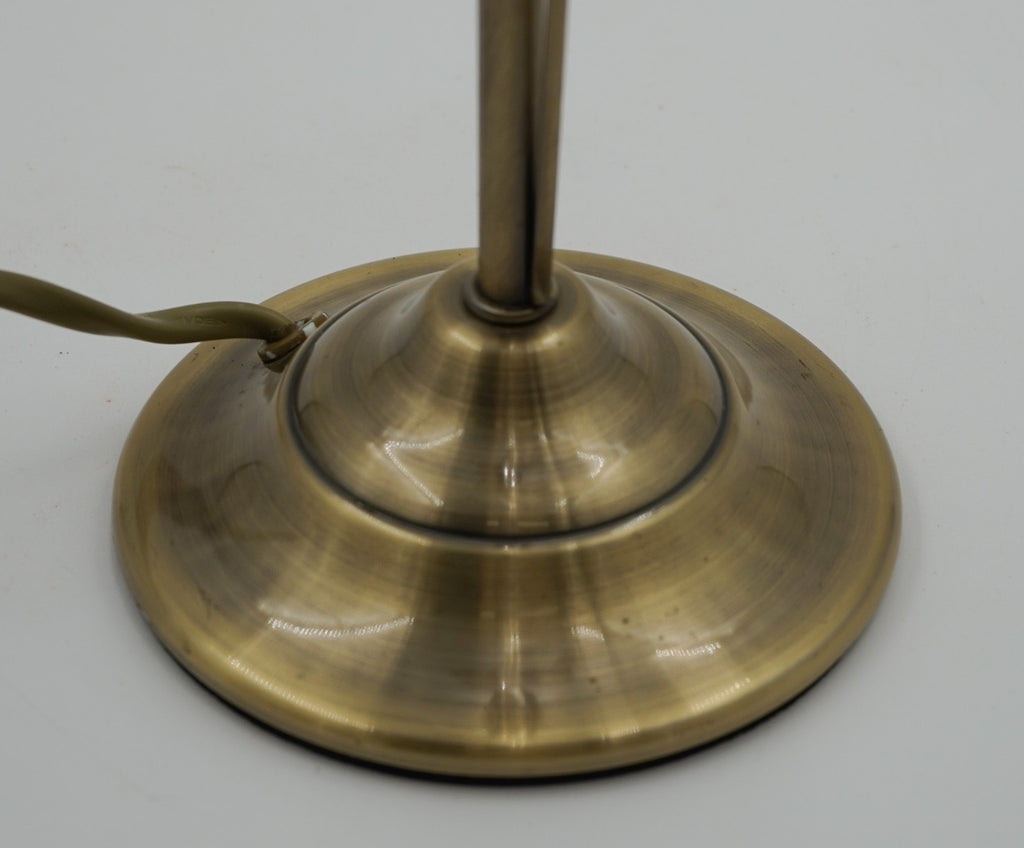 VINTAGE BRASS TABLE OR DESK LAMP WITH LIGHT SWITCH