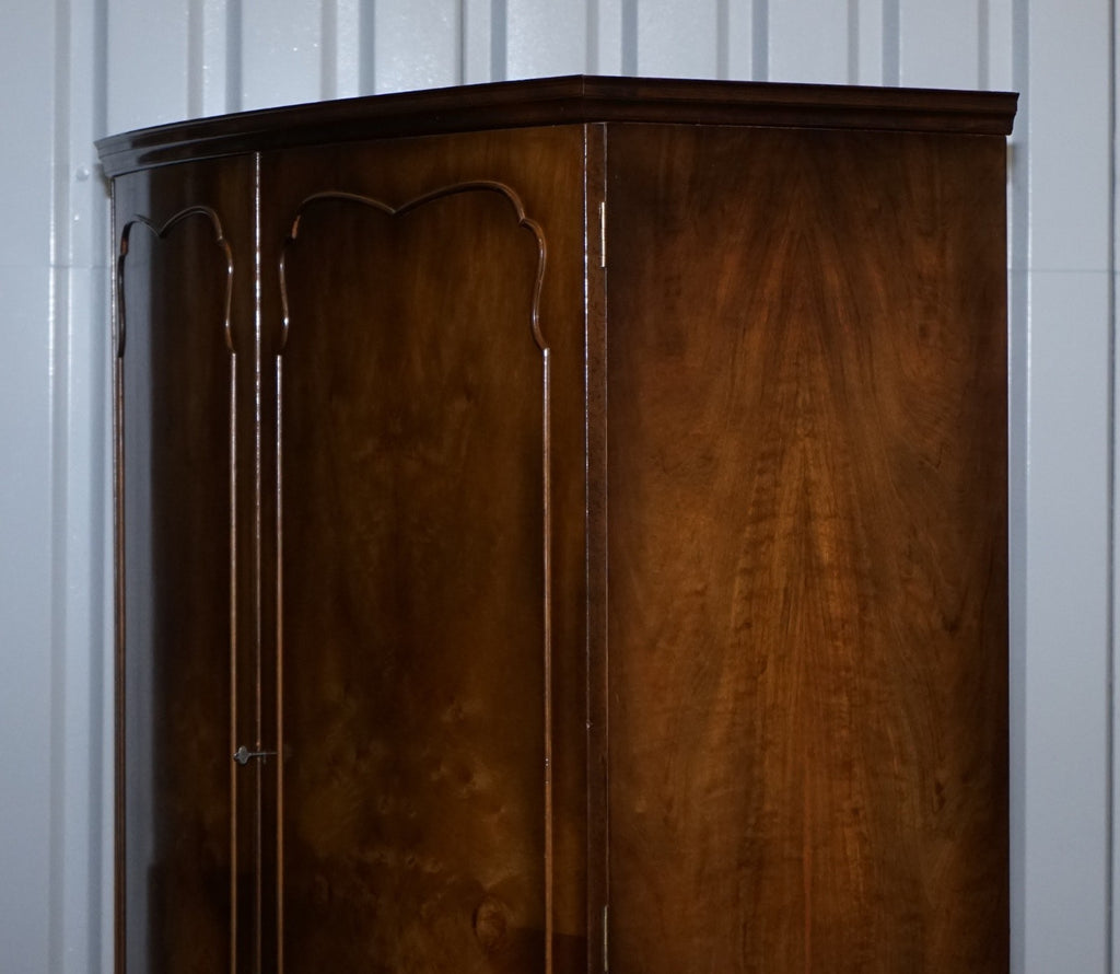 STUNNING 1920'S ENGLISH WALNUT ART DECO DOUBLE WARDROBE QUEEN ANNE LEGS