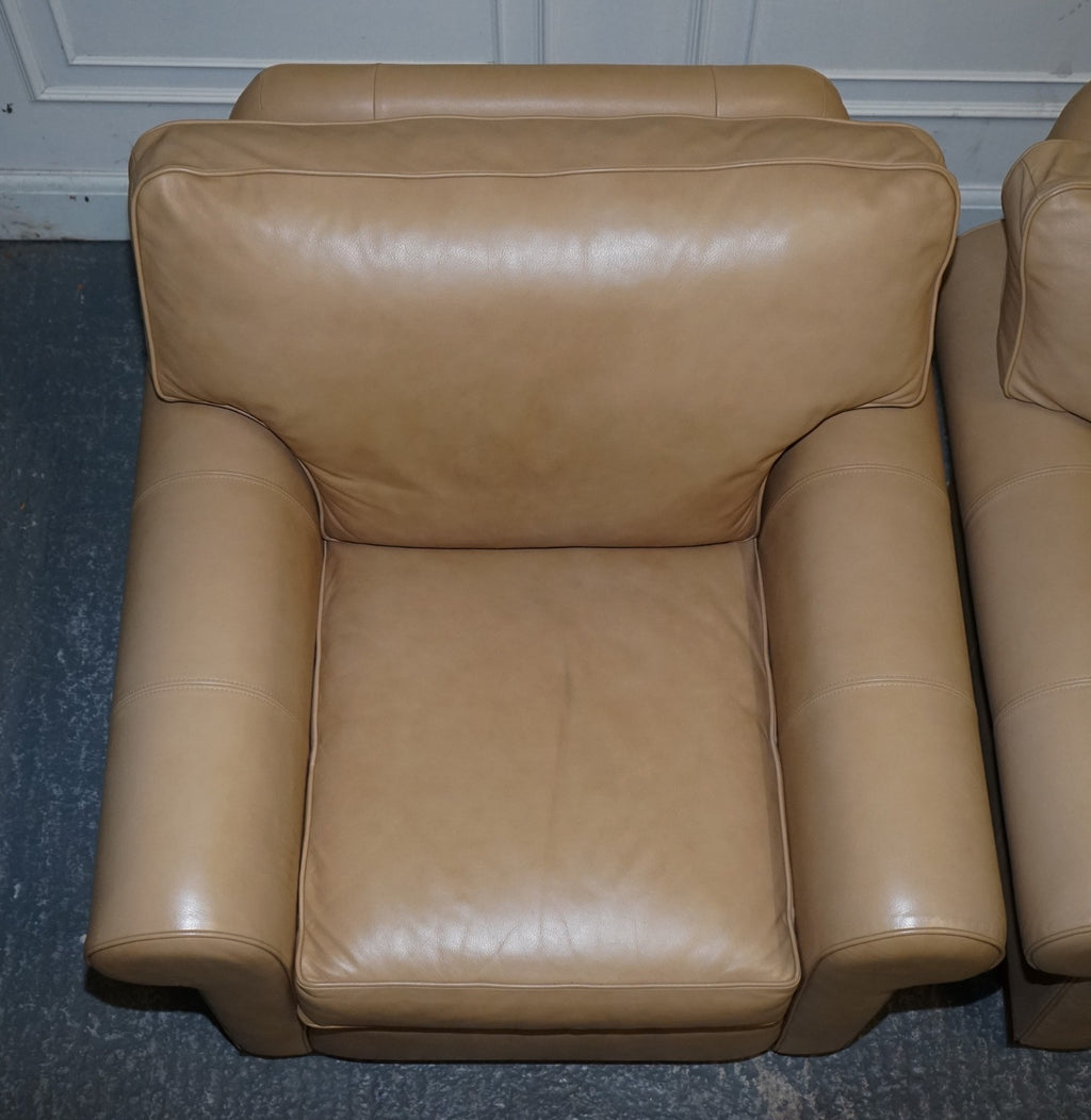FINE LATTE BROWN LEATHER PAIR OF ARMCHAIRS MADE BY MULTIYORK ENGLAND